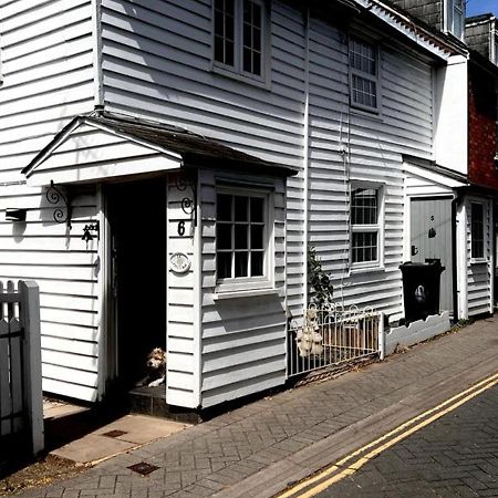 Bridewell Cottage In The Heart Of Tenterden - Pass The Keys Экстерьер фото